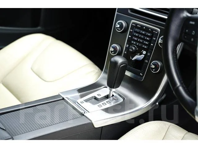 Volvo V60. �������, 4wd, 1.6 (180��.�.), ������, �/�. ��� ����� �� ������������ ����
