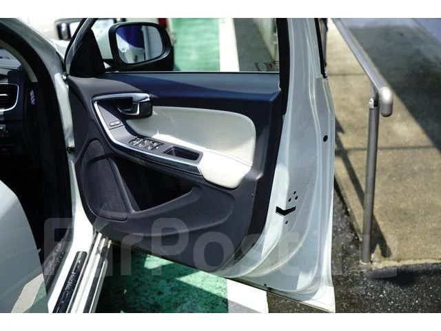 Volvo V60. �������, 4wd, 1.6 (180��.�.), ������, �/�. ��� ����� �� ������������ ����
