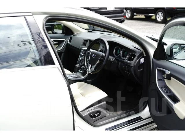 Volvo V60. �������, 4wd, 1.6 (180��.�.), ������, �/�. ��� ����� �� ������������ ����