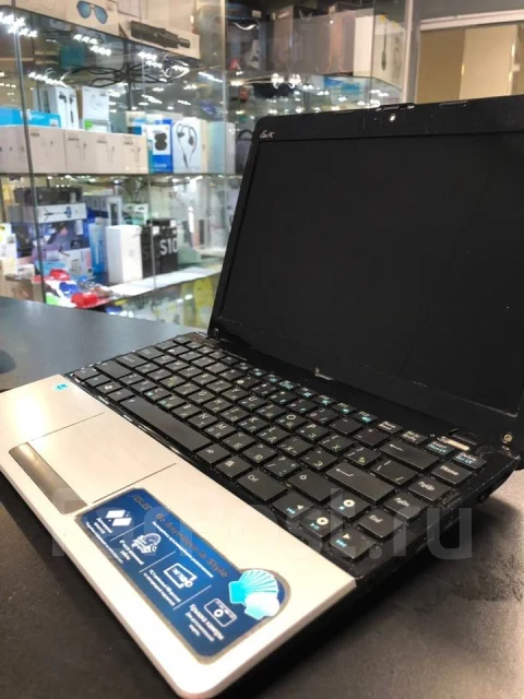 Asus Eee PC 1015BX. 1,7����, ��� 2048 ��, ���� 320���, WiFi: 1, Bluetooth: 1, ����������� �� 2��. ����