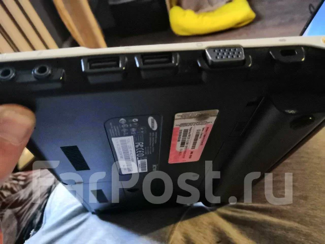 Samsung NC110. 11", 2 444����, ��� 2048 ��, ���� 1���, WiFi: 1, Bluetooth: 1, ����������� �� 3��. ����