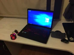 Asus ROG. 17.5", 3,4����, ��� 8 ��, ���� 1 128���, WiFi, Bluetooth, ����������� �� 8��.