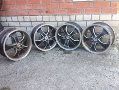 Advanti Racer. x17", 5x112 ����