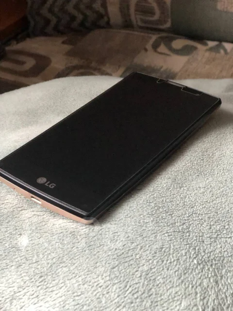 LG Magna H502F. �/�, �������, Dual-SIM ����