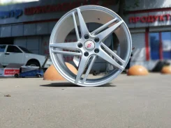 Inforged iFG 31. 8.0x18", 5x112, ET40, �� 66,6���. ����