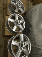 Porsche. 8.0x18", 5x130, ET53, �� 71,6���. ����