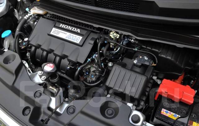 Двигатель хонда спайк. Honda freed 1 вариатор. АКБ для Honda freed Hybrid 2012. Honda freed Spike аккумулятор. Honda freed под капотом.