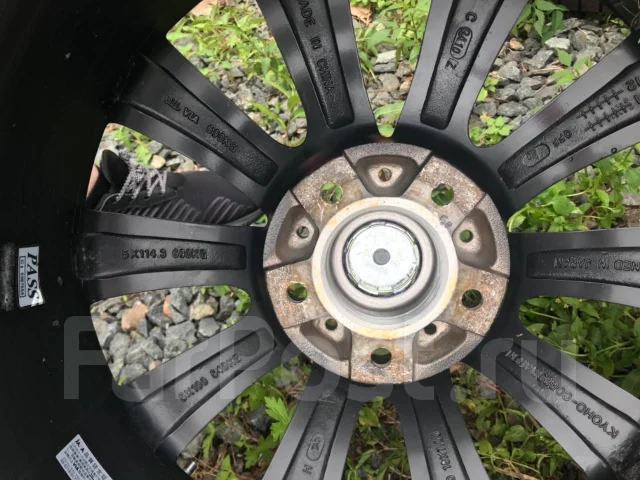 Rozest SS-01. 7.0x18", 5x114.3, ET48, �� 70,1���. ����