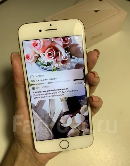 Apple iPhone 8. �/�, �������, 3G, 4G LTE, NFC ����
