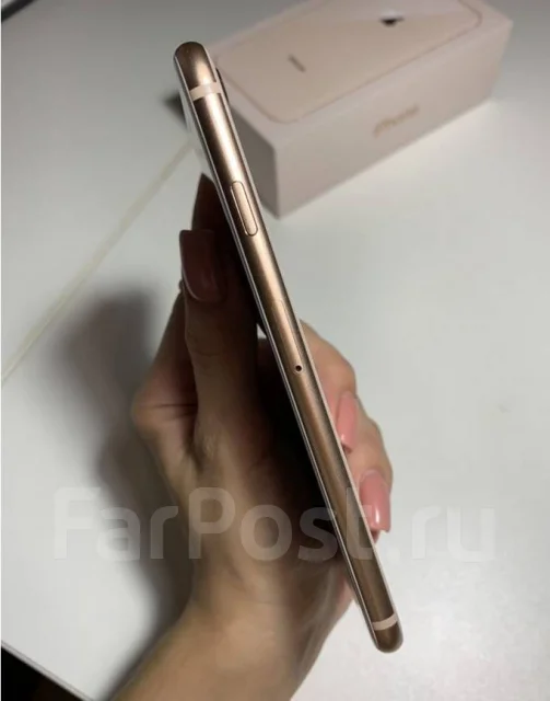 Apple iPhone 8. �/�, �������, 3G, 4G LTE, NFC ����