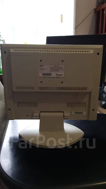 Acer. 15" ����