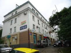 2-комнатная, улица Набережная 16 во Владивостоке 2-комнатная, улица Набережная 16. Центр, агентство, 50,0 кв. м. Дом снаружи