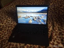 Clevo. 17.3", 2,4����, ��� 4 ��, ���� 500���, WiFi: 1, Bluetooth: 1, ����������� �� 5��. ����