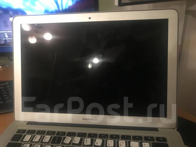 Apple MacBook 13. 13", 1,6����, ��� 4 ��, ���� 120���, WiFi: 1, Bluetooth: 1, ����������� �� 12��. ����