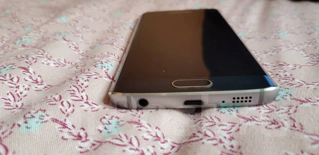 Samsung Galaxy S6 Edge. �/�, ������, 3G, 4G LTE, Dual-SIM, ����������, NFC ����