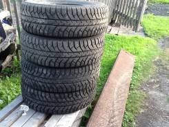 Bridgestone Ice Cruiser 7000, 215/65R16 в Калтане Bridgestone Ice Cruiser 7000. Зимние, под шипы, 2014 год, 10 %