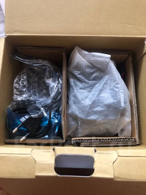 Canon EOS 4000D Kit. 15 - 19.9 �� ����