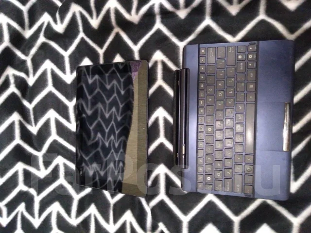 Asus Transformer Pad TF300T ����