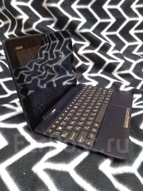 Asus Transformer Pad TF300T ����