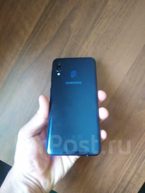 Samsung Galaxy A20. �/�, �����, 4G LTE, Dual-SIM, ����������, NFC ����
