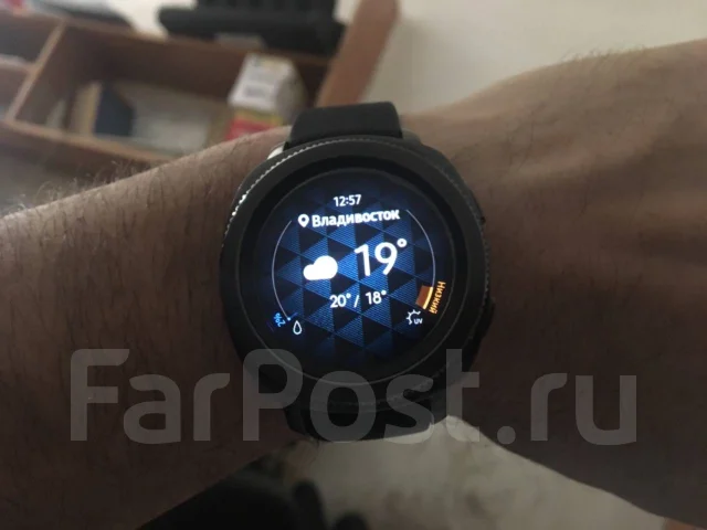 Samsung Gear Sport ����