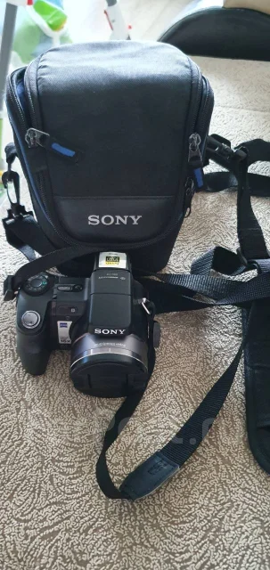 Sony Cyber-shot DSC-H7. 8 - 8.9 ��, ���: 14� � ����� ����