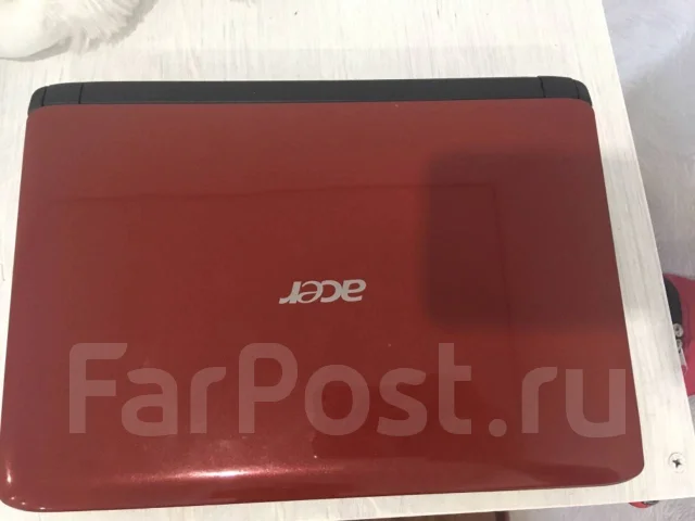 Acer Aspire One. 1,7����, ��� 2048 ��, ���� 500���, WiFi: 1, Bluetooth: 1, ����������� �� 4��. ����