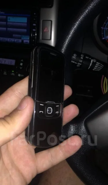 Nokia 8600 Luna. �/� ����