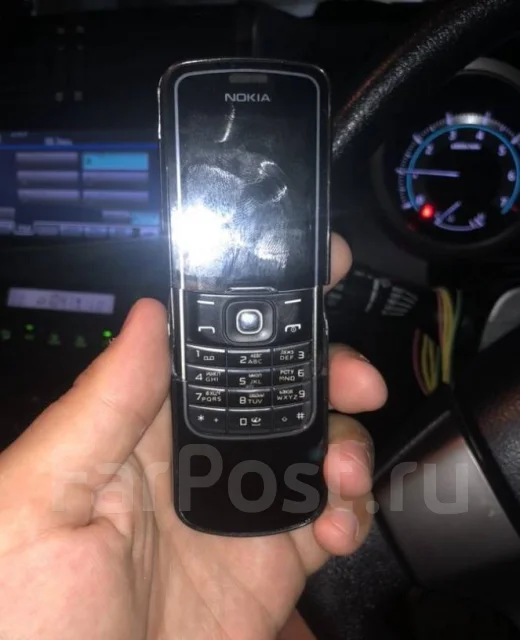 Nokia 8600 Luna. �/� ����