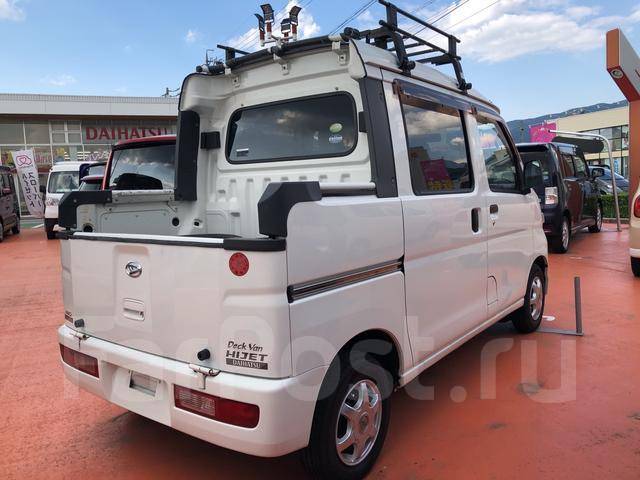 Daihatsu hijet 2016