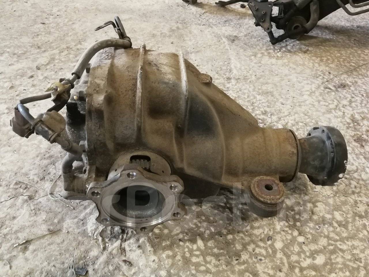 Редуктор ниссан. Редуктор Nissan r240. Редуктор r230 Nissan. Редуктор Ниссан Файрледи z33. Редуктор задний Ниссан Скайлайн.