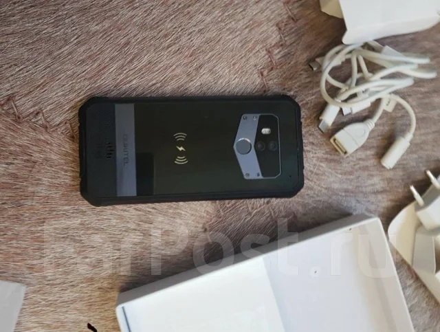 Oukitel. �/� ����