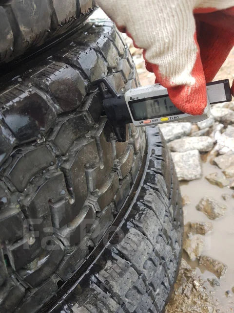 Bridgestone M810. ������, 2001 ���, �/�, ����� 10 % ����