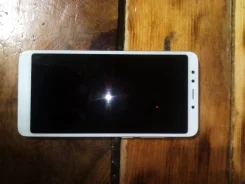 Xiaomi Redmi 5. �/�, 16 ��, �������, 4G LTE, Dual-SIM