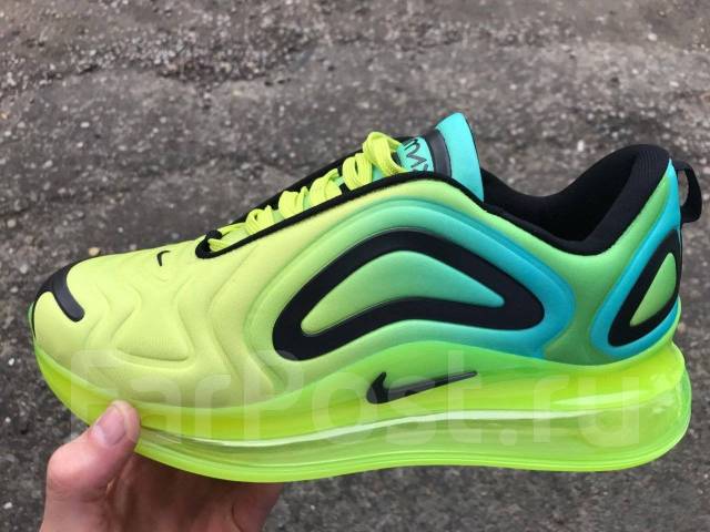 Nike air clearance max 720 exclusive