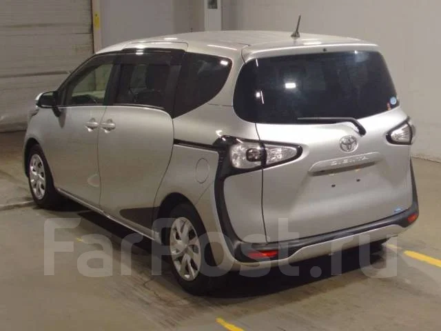 Toyota Sienta ����
