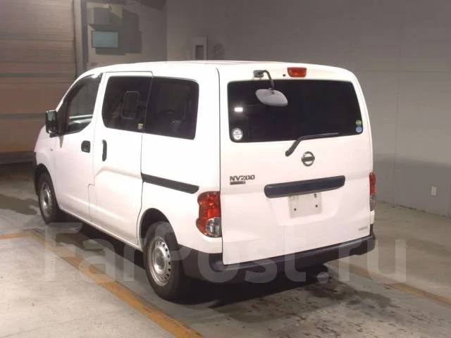 Nissan NV200 ����