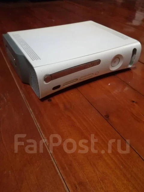 Microsoft Xbox 360 Arcade ����