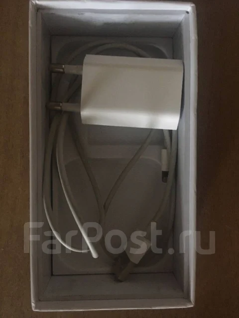 Apple iPhone SE. �/�, �����, 3G, 4G LTE, NFC ����