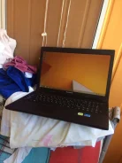 Lenovo B590. 15.6", 2,4����, ��� 4 ��, ���� 1 000���, WiFi, Bluetooth, ����������� �� 5��.