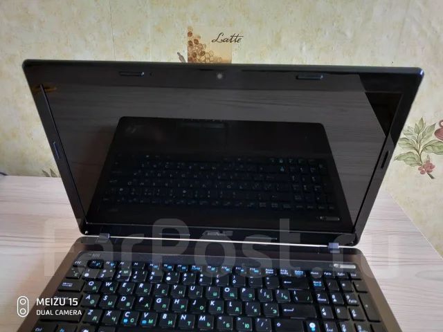 Asus K53S. 17.3", 2,1����, ��� 4 ��, ���� 320���, WiFi: 1, ����������� �� 1��. ����