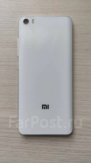 Xiaomi Mi5. �/�, �����, 3G, 4G LTE, Dual-SIM, NFC ����