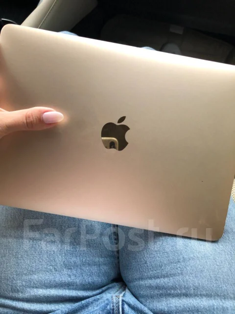 Apple MacBook 12 2016 Early. 12", 1,1����, ��� 256 �� � ������, ���� 256���, WiFi: 1, Bluetooth: 1, ����������� �� 10��. ����