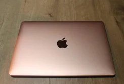 Apple MacBook 12 2016 Early. 12", 1,1����, ��� 256 �� � ������, ���� 256���, WiFi: 1, Bluetooth: 1, ����������� �� 10��. ����