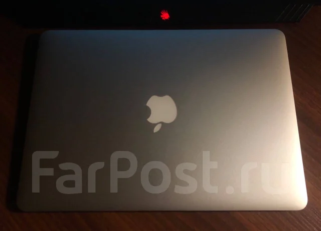 Apple MacBook Air 13 2017 Mid MQD32. 13", 2,9����, ��� 8 ��, ���� 128���, WiFi: 1, Bluetooth: 1, ����������� �� 12��. ����