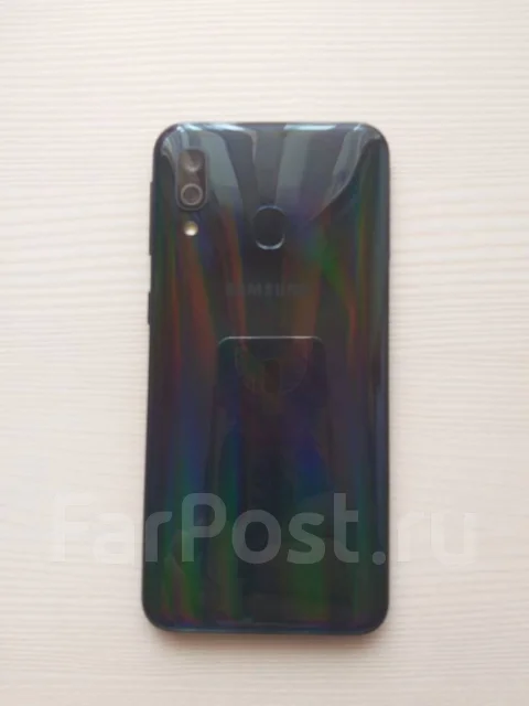 Samsung Galaxy A40. �����, ������, 4G LTE ����