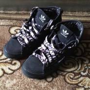 Кроссовки adidas 34-35 р. в Краснотурьинске Кроссовки. 34, 35