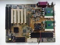 Socket 370 ����