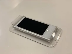 Apple iPod nano 7. ����