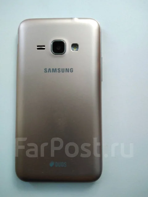 Samsung Galaxy J1 2016. �/�, �������, 3G, 4G LTE, Dual-SIM ����